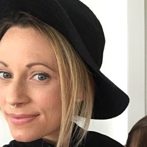 Meet your Posher, Becca